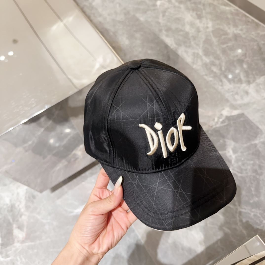 Christian Dior Caps